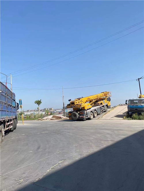 裕民县25吨吊车的租赁价格大概是多少？